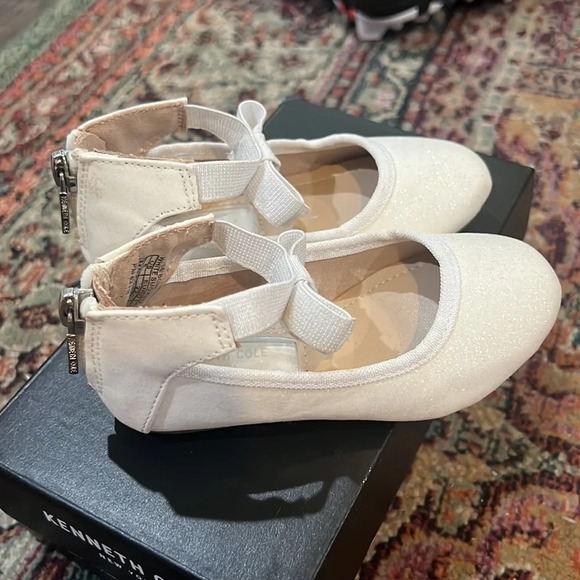 FINAL PRICE Kenneth Cole Little Girls Shoes with Box - Picture 4 of 8